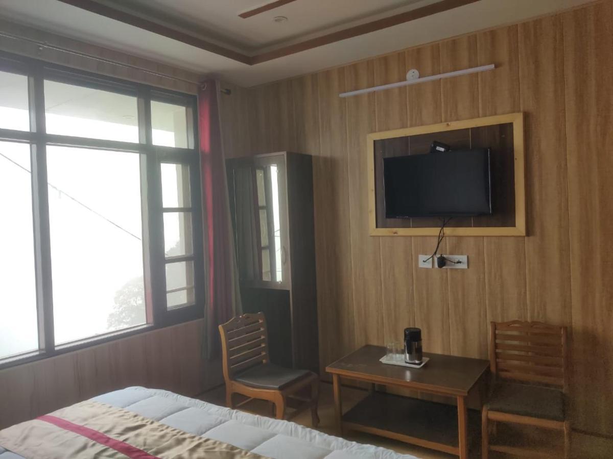 Fabhotel Maya Мусори Екстериор снимка