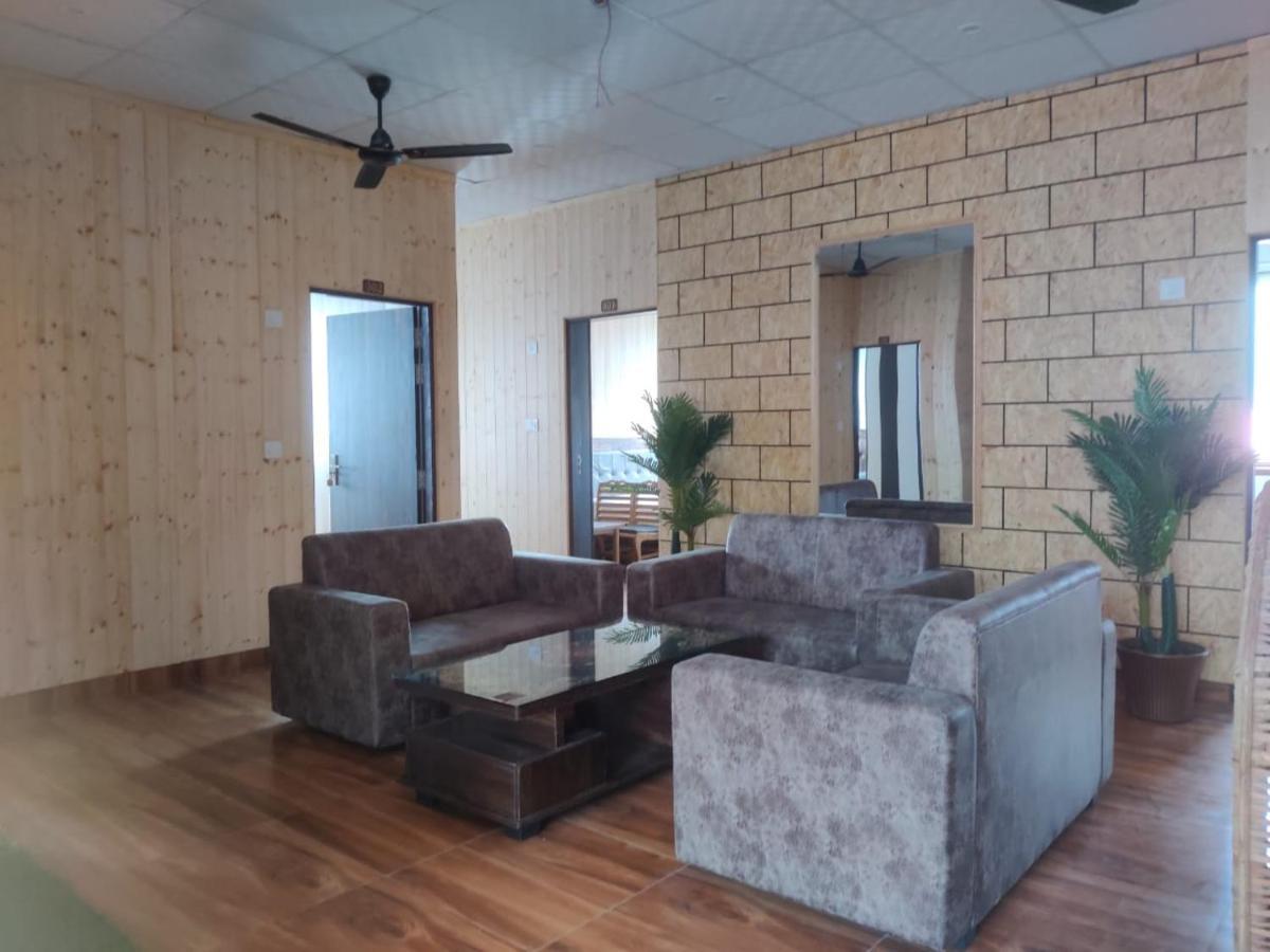 Fabhotel Maya Мусори Екстериор снимка