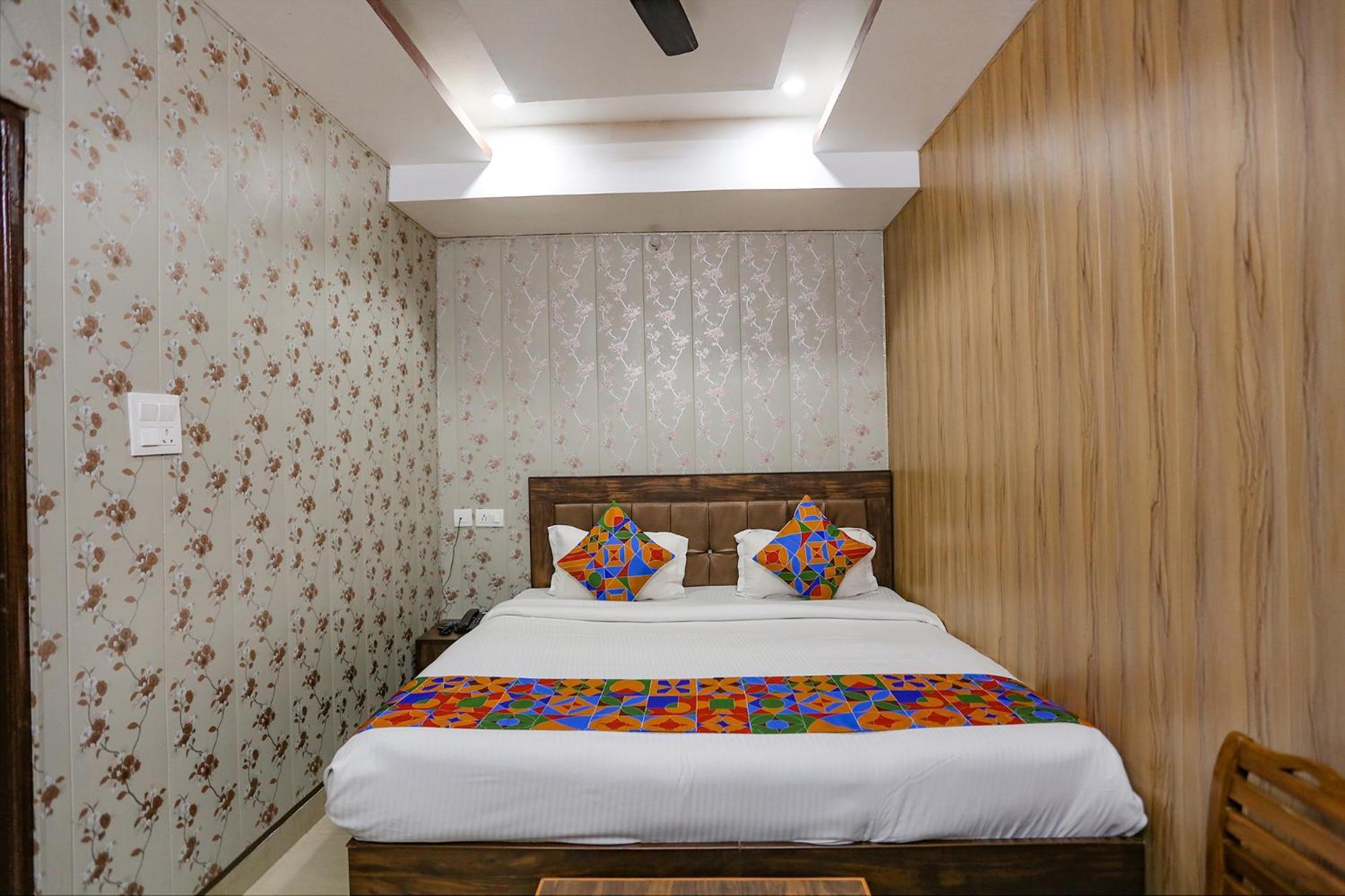 Fabhotel Maya Мусори Екстериор снимка